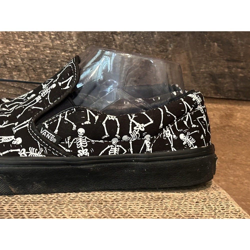 Vans Off the Wall Black Slip On Dancing Skeletons Canvas KIds 7 M7 W8.5 - Picture 3 of 9